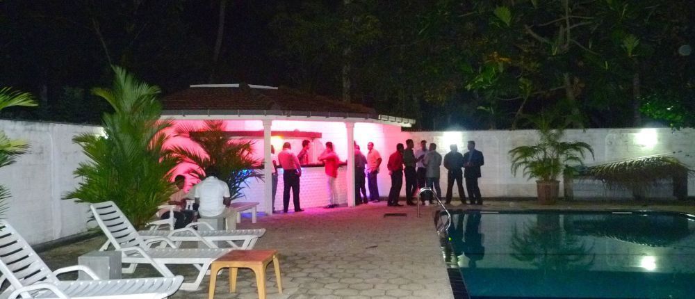 Fire Dragon Hideaway Otel Negombo Dış mekan fotoğraf